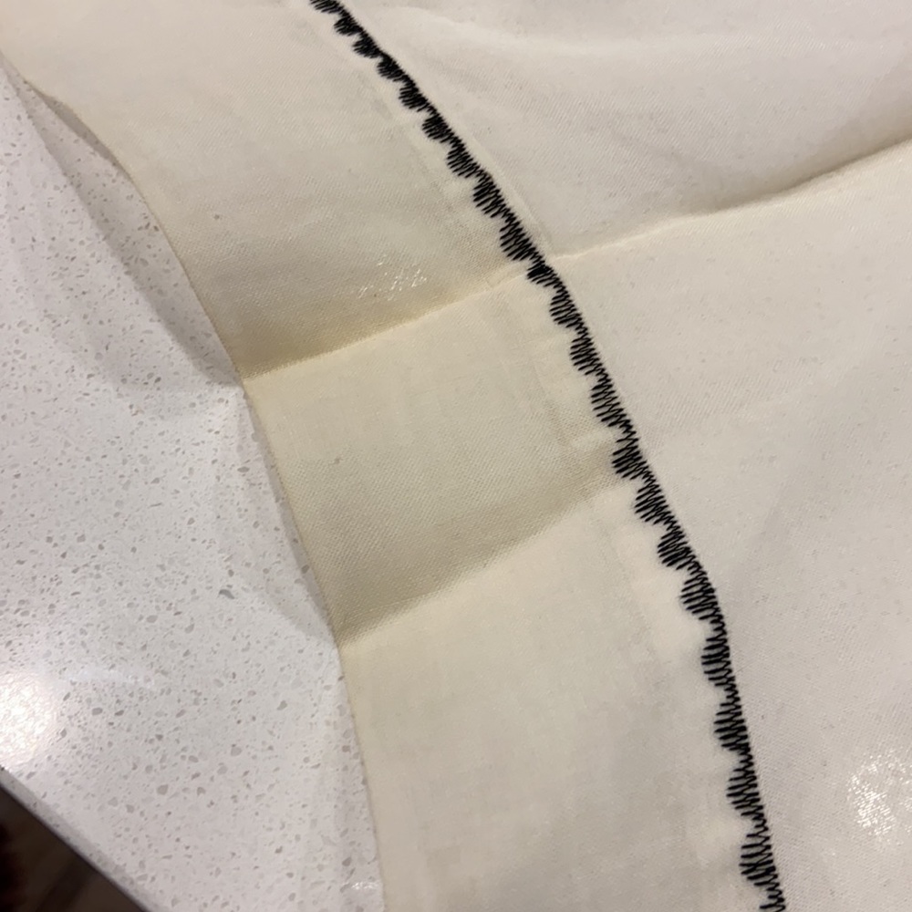 Vintage Sheer Black Ivory Tulip Apron! - Picture 7 of 9